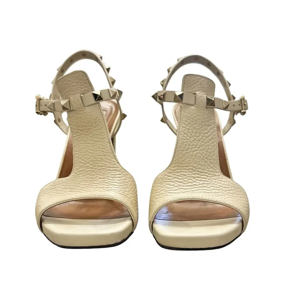 Valentino Garavani Rockstud Ivory Leather Block Heels Sandals Size 37